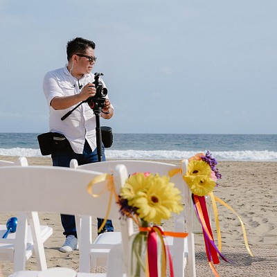 Videographer Miguel Gomez