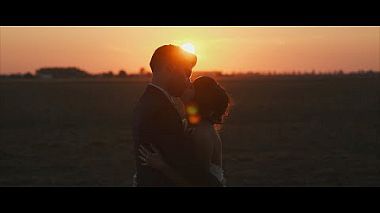Видеограф Matteo Paparella, Порто Виро, Италия - Luca e Valentina Wedding Trailer, drone-video, showreel, wedding