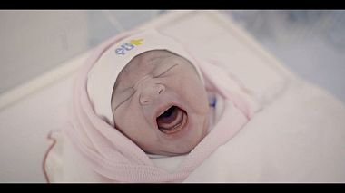 Filmowiec Mg Jawbu z Jangon, Myanmar (Birma) - Amara`s Birth Story Film, advertising, baby, corporate video