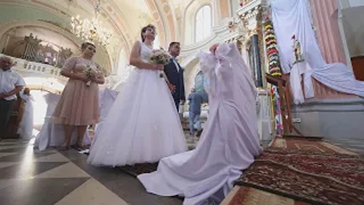 JUSTYNA & MARCIN /WEDDING TRAILER/Kościół w Baranowie/ Dom Weselny "BARANOVIA"