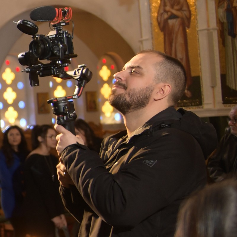 Videographer Okan Sampri Oglou