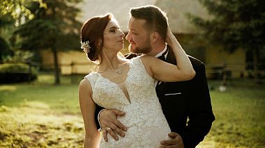来自 什切青, 波兰 的摄像师 Full Frame Studio Matylda Pietkiewicz - Folwark Wirówek | Julia & Adam | Wedding Trailer, drone-video, musical video, reporting, showreel, wedding