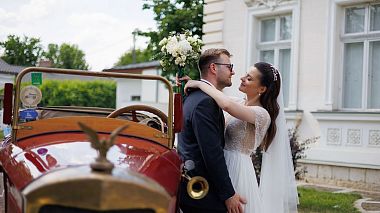 来自 加拉茨, 罗马尼亚 的摄像师 Adelin Crin - Adelina + Bogdan, wedding