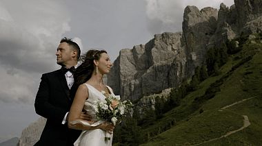 Videographer WAVE Video Production from Benátky, Itálie - ELOPEMENT IN DOLOMITES, wedding