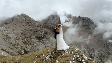 Videographer WAVE Video Production from Benátky, Itálie - FALL IN LOVE WITH DOLOMITES, wedding