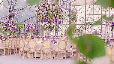 Videógrafo Defrance Productions de París, Francia - THE ART OF NOTICING  // Opulent floral decor for this French Chateau destination wedding at Château de Chantilly, backstage, drone-video, engagement, wedding
