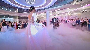 Видеограф Zbyszek Brodowski, Рава Мазовска, Полша - Pierwszy taniec w chmurach 2023, wedding