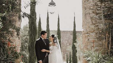 Видеограф Meraki  Weddings, Монтеррей, Мексика - Gabriela & Alan | Dreamy Mexican Wedding in Guanajuato, аэросъёмка, лавстори, музыкальное видео, свадьба