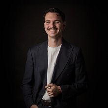 Videographer Dario Ortega