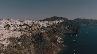 Videographer Thanasis Zavos from Řecko - Santorini is a great island that inspires you for beautiful shots., drone-video, wedding