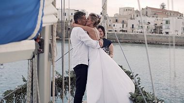 来自 拉察, 意大利 的摄像师 Videofficine Studio - Fall in love on the boat, wedding
