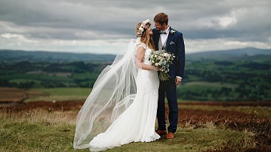 Sheffield, Birleşik Krallık'dan Lukas&Laura Films kameraman - Laura&David / Wedding at East Riddlesden Hall, Keighley, drone video, düğün
