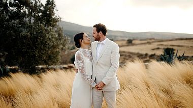 Filmowiec FEEL YOUR FILMS z Ateny, Grecja - Catholic Wedding in Naxos, Greece | J&N, drone-video, engagement, event, wedding