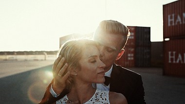 来自 卡尔斯鲁厄, 德国 的摄像师 LOUD CINEMATOGRAPHY - Champagne Kisses, wedding
