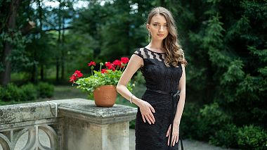 Bacău, Romanya'dan Razvan Husovschi kameraman - Beautifull black dress prezentation., reklam
