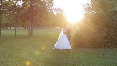 来自 布达佩斯, 匈牙利 的摄像师 Sunny Wedding Films - Márti & Gyula Wedding Highlights Film, drone-video, wedding