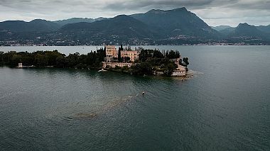Videógrafo Carlo Zanetti   Filmmaker de Verona, Itália - Isola del Garda, Italy // Sophia & James // Wedding teaser, drone-video, engagement, wedding