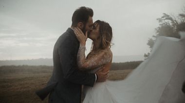 来自 雅西, 罗马尼亚 的摄像师 Marius  Films - Love whispers, wedding