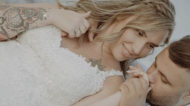 Videógrafo Dimitris Kanavos de Aten, Grécia - Artemis and Alexandros with Valeria, drone-video, erotic, wedding