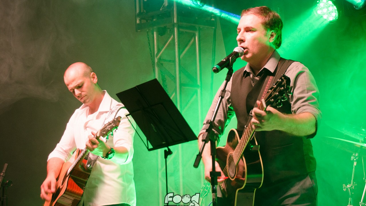 Eduardo e Mônica - Capellrock Tributo Legião Urbana