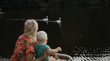 Tromsø, Norveç'dan DZHOZEF HREIS kameraman - Family walk in Botanic Garden, kulis arka plan, raporlama, çocuklar
