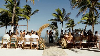 来自 华沙, 波兰 的摄像师 Alpaka Wedding Videography - Crazy Bluevenado Beach Wedding | Tulum Mexico, wedding