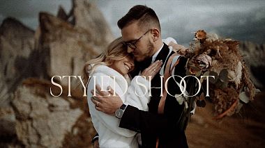 Видеограф Balázs Jánk, Будапеща, Унгария - WEDDING STYLED SHOOT // MANAROLA, DOLOMITES, SPIAGGE BIANCHE, drone-video, wedding