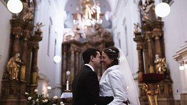 Видеограф Michal Steflovic, Прага, Чехия - Martina & Leonardo :: Czech-Italy winter wedding highlights, аэросъёмка, свадьба