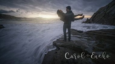 来自 阿维拉, 西班牙 的摄像师 Alvaro Sanchez // Velvet video - Carol y Eneko. Pre-Wedding in the Vasque Country, engagement
