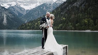 Відеограф Jaqueline Weber, Зіґен, Німеччина - After Wedding Video | Plansee in Tirol Austria, drone-video, wedding